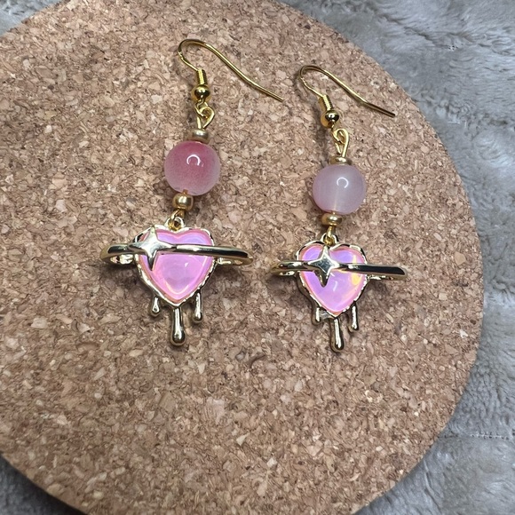 Pink Heart Planet Earrings - Picture 2 of 3